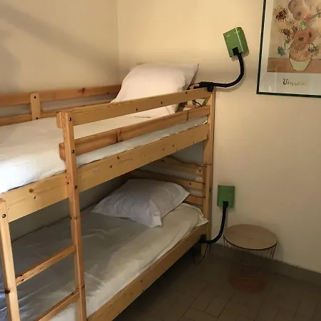 Cap D'agde : T2 Spacieux, Parking, Balcon, Piscine, Proche Commerces Et - Fr-1-723-19 Apartamento